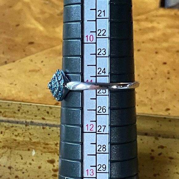 Genuine Blue Diamond Sterling Silver Ring Size 11 - Picture 8 of 9